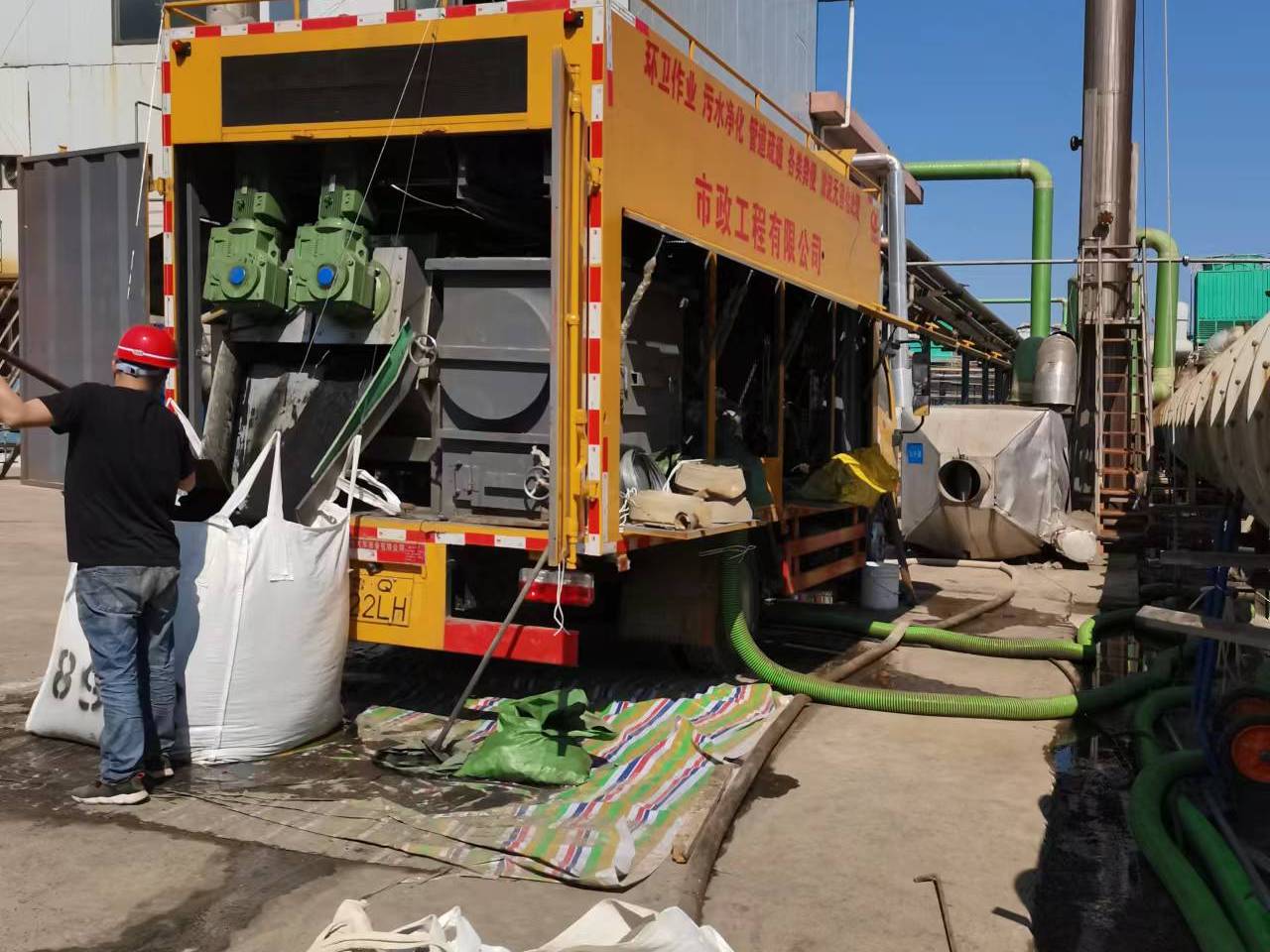 磐安淤泥压干处理